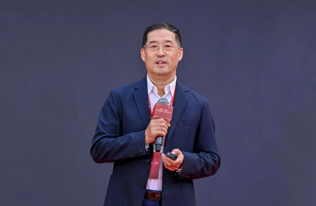 上海证券报专访 | 九游老哥李军：以“屏”为基三十年 AI与文旅翻开增添新空间